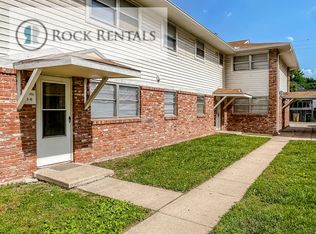 Windsor Square Apartments West, Hutchinson, KS 67501