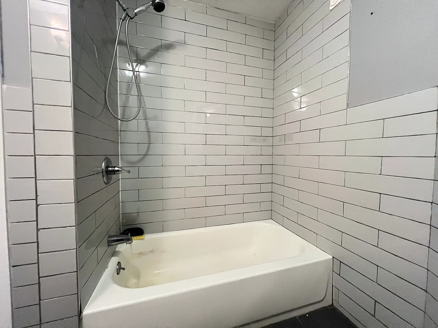 2 bed, 800 sqft, $1,950 — Photo 4