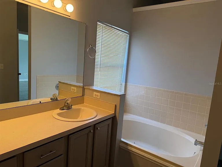 11527 Wingham Ct — Photo 10