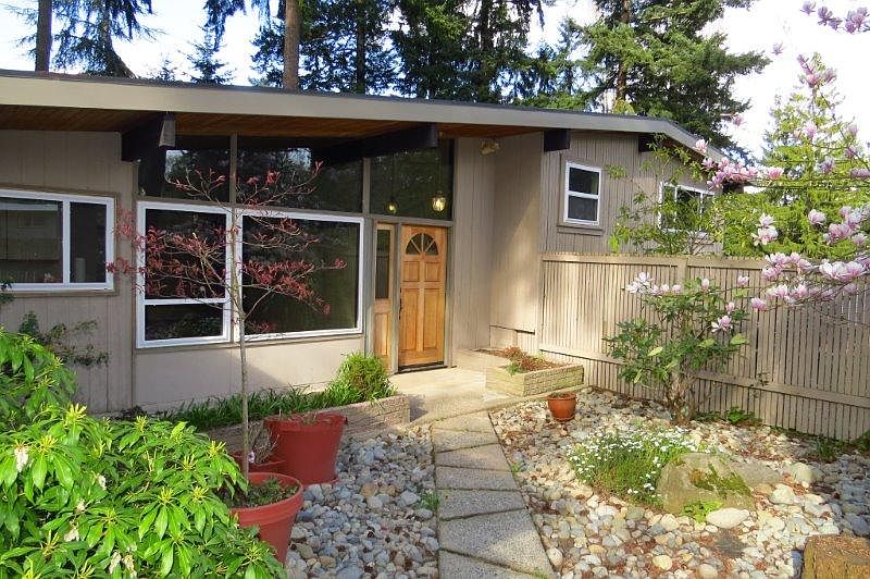 1st image of 12412 NE 6th Pl
