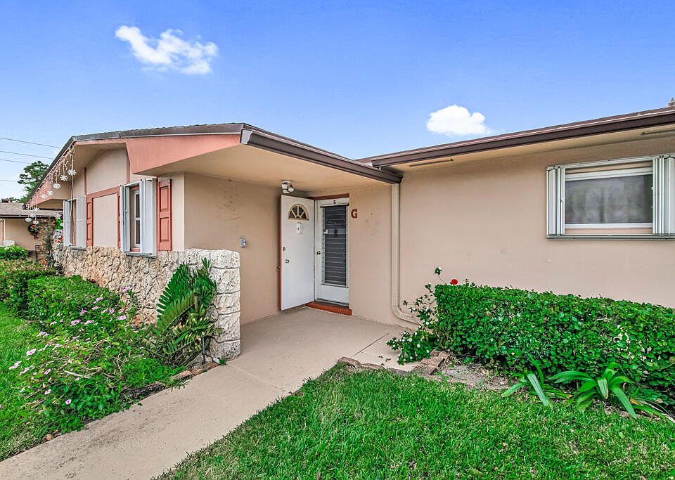 1st image of 2985 Crosley Drive W #G