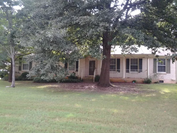 5625 Alta Dena St SW, Huntsville, AL 35802