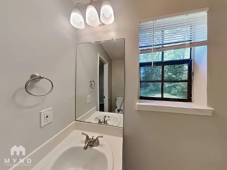 5845 Cheryl Dr — Photo 11