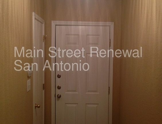 5th image of 2115 Clear Ave