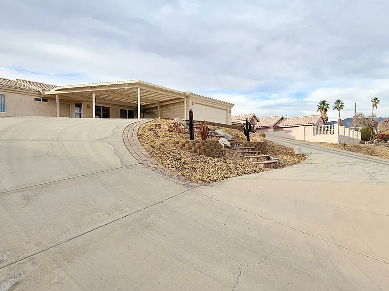 3051 Simitan Dr — Photo 38