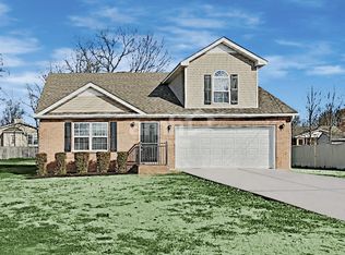 626 Mable Dr, La Vergne, TN 37086