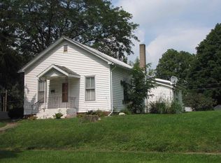 411 E Hazel St, Albion, IN 46701