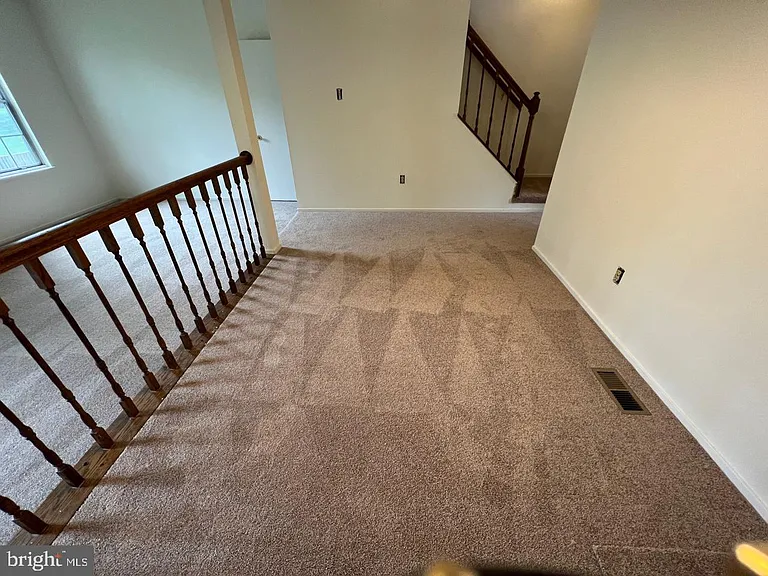 7520 Indian Hills Dr — Photo 5