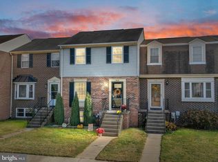 818 Seal Hbr, Pasadena, MD 21122