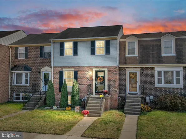 818 Seal Hbr, Pasadena, MD 21122