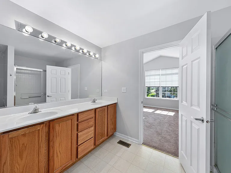23844 McMullin Cir — Photo 13
