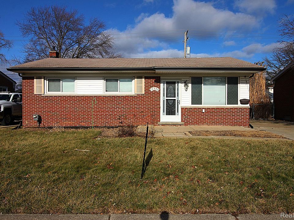 1st image of 18585 Blue Island Ct