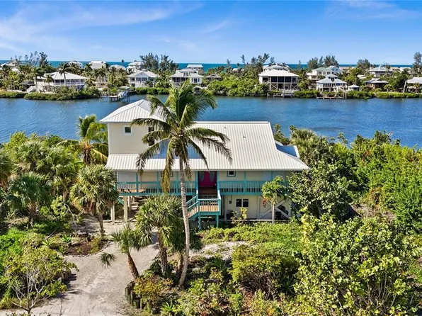 481 Kettle Harbor Dr, Placida, FL 33946