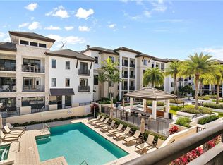 1030 3rd Ave S Unit 302, Naples, FL 34102