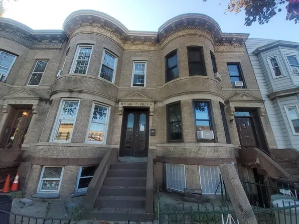 326 Parkville Ave, Brooklyn, NY 11230