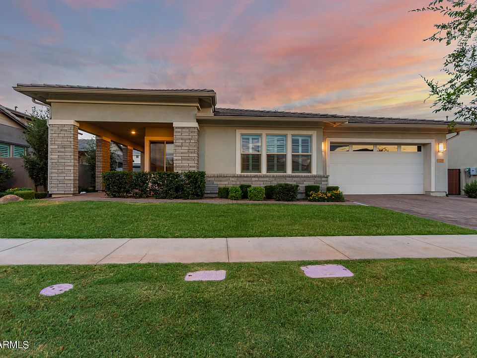 1st image of 3731 E Arabian Dr