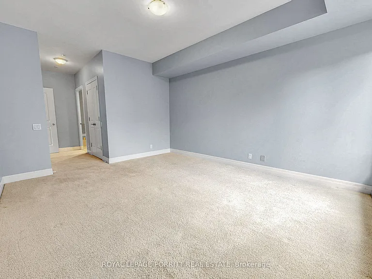 9 Burnhamthorpe Cres #309 — Photo 25