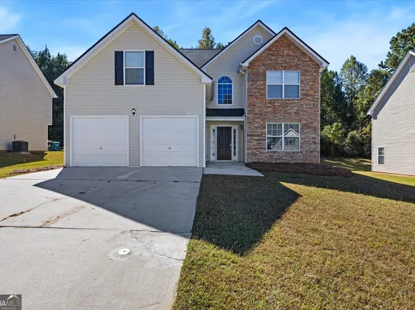 221 Millstone Dr, Hampton, GA 30228