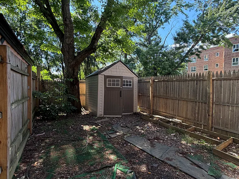 186th Ln — Photo 6