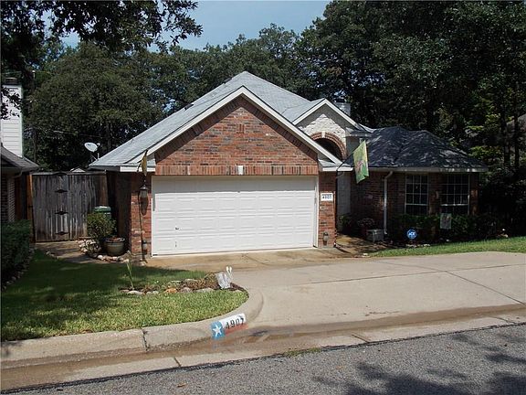 3rd image of 4907 Canberra Ln