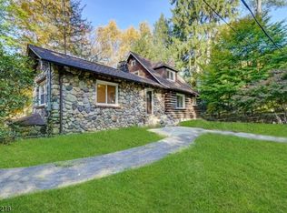 351 Stonetown Rd, Ringwood, NJ 07456