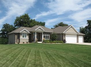 711 Cherokee St, Nevada, IA 50201