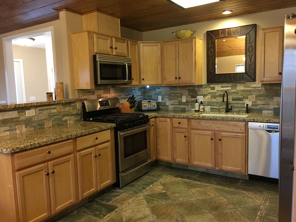 1st image of 12832 Mueller Dr