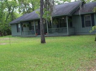 387 Waterpump Rd, Waynesville, GA 31566