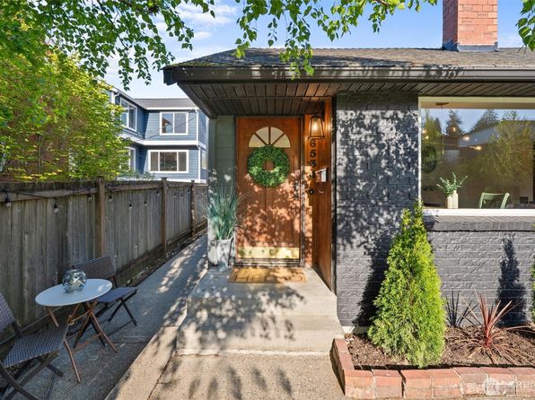 6534 34th Avenue SW, Seattle, WA 98126