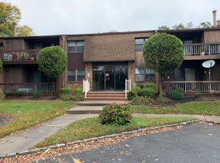 107 Sharon Ct #107, Woodbridge, NJ 07095