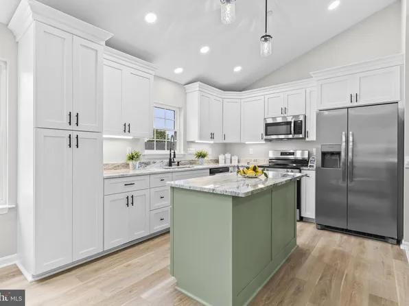 25826 S Sandgates Rd, Mechanicsville, MD 20659