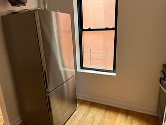 Rented by CITY SKYLINE REALTY INC