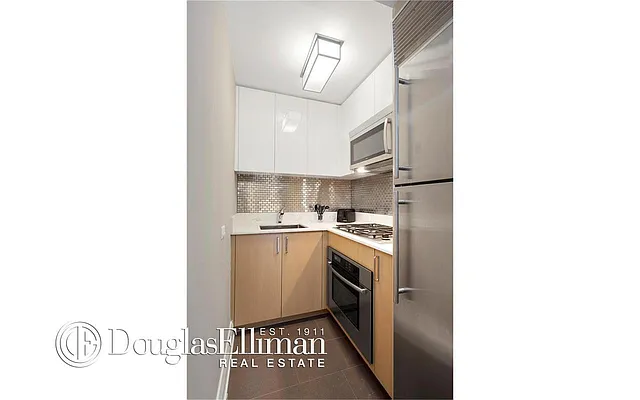 Sold by Douglas Elliman | media 2