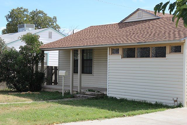 1st image of 211 Casa Grande Dr