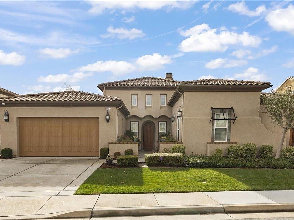 1st image of 18243 Solano Pl