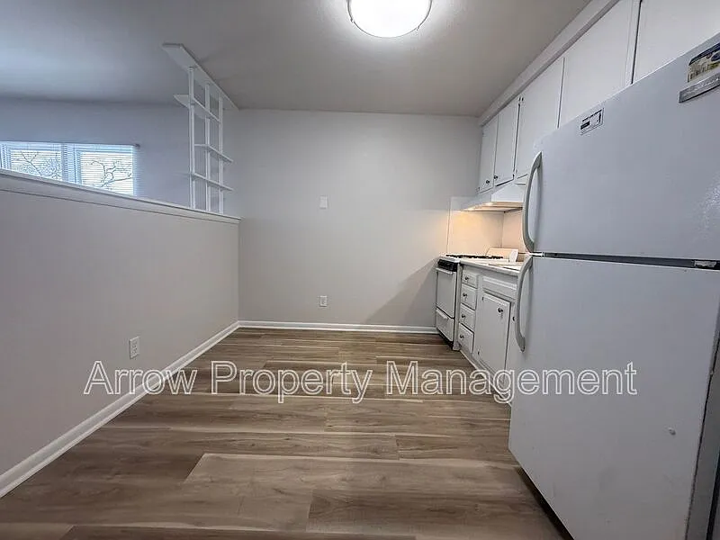 Building Photo - 2206 K St #23