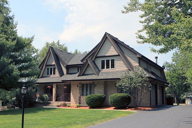 1st image of 15104 Le Claire Ave
