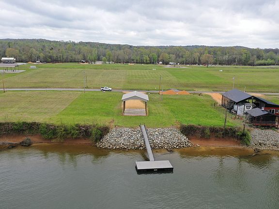 5th image of 693 River Front Dr