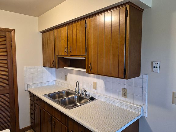4th image of 1150 Louisiana Ave APT 7
