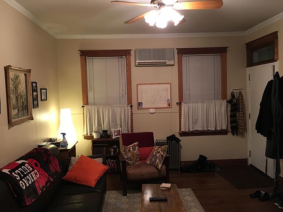 2nd image of 934 Woodlawn Ave #2