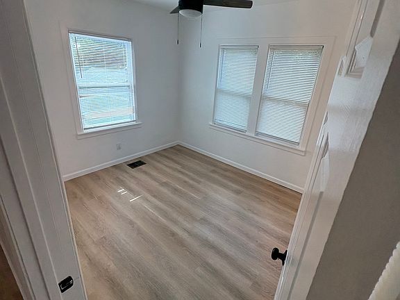 5th image of 5405 Gulfport Blvd S #2
