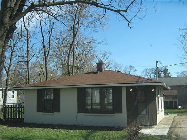 2116 Connell