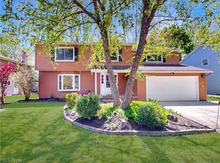 4788 Lindsey Ln, Richmond Heights, OH 44143