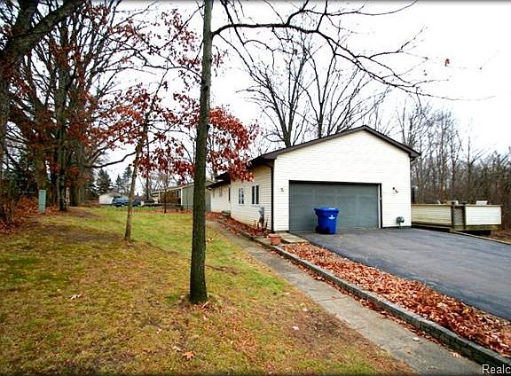 3rd image of 9998 Palmoor Ave