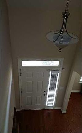 2nd image of 1307 Maxwell Cir