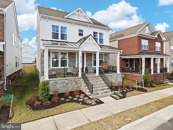 2nd image of 23195 Glenwood Heights Cir