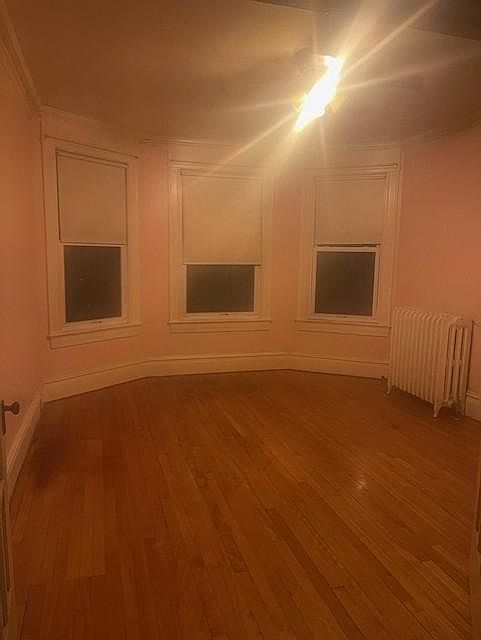 1st image of 10 Avery Pl