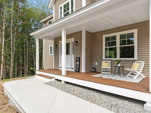 369 Hitchcock Rd, Winchendon, MA 01475