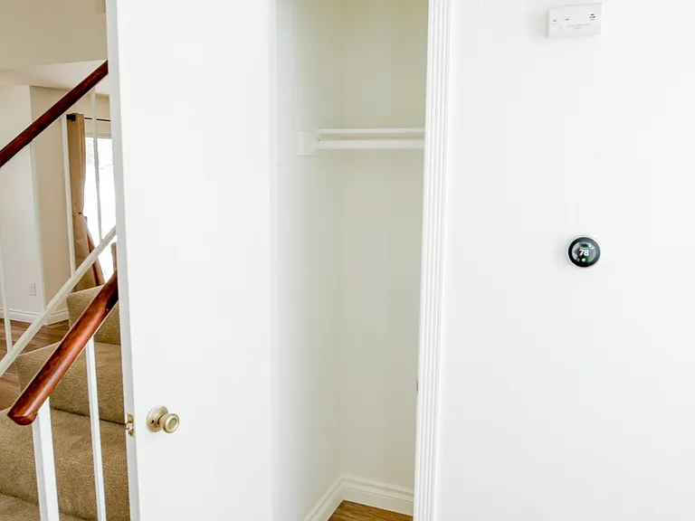 543 Victoria St #O — Photo 10