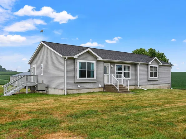 1365 County Road H, Cuba City, WI 53807